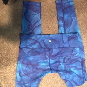 Sold out size 6 lululemon wonder unders